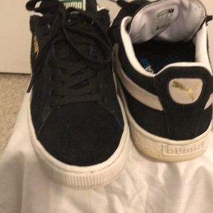 Puma men’s  classic suede sneakers